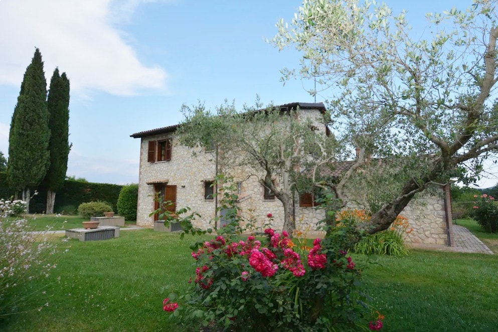 Luxury Villa Umbria by Varental | 4BR + Pool