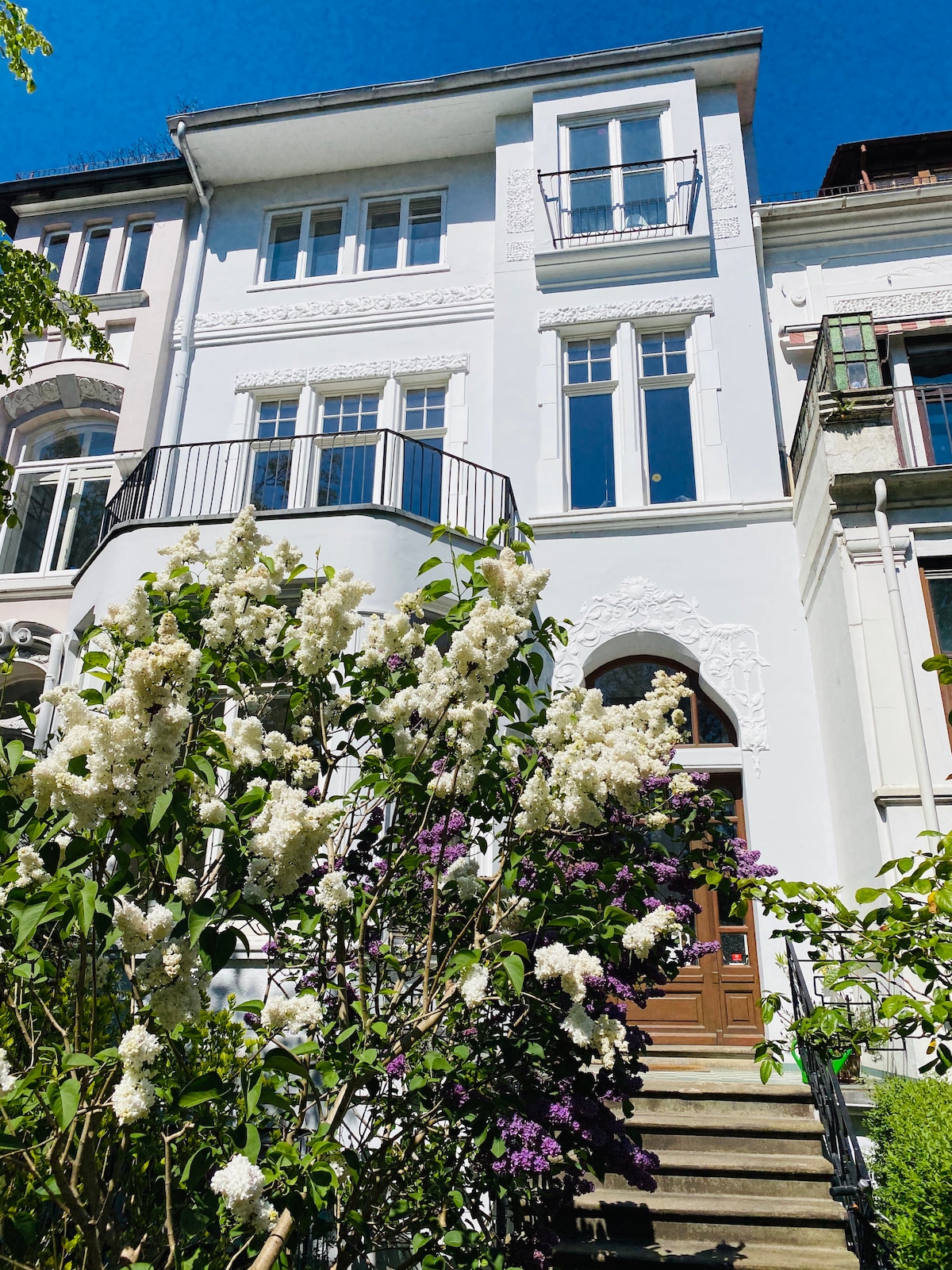 Dreamlike old building flat in art nouveau design