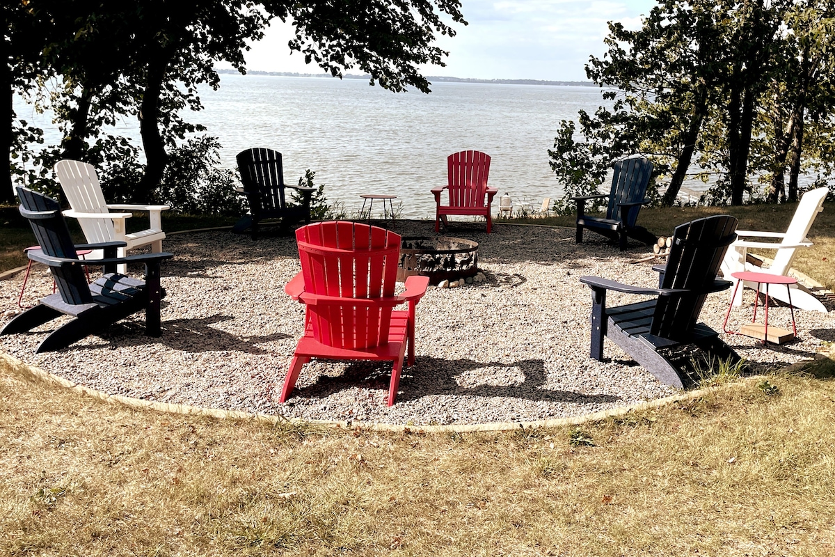 West Battle Lake Family Cottage