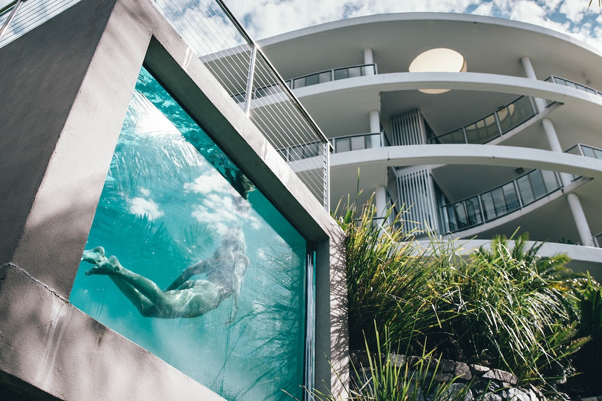 SEARENE公寓，可欣赏珊瑚海景、泳池和无线网络