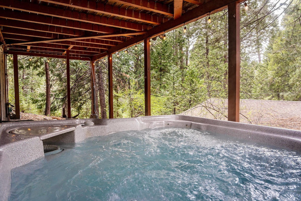 Cedar Retreat -热水浴缸、桑拿房、2米宽双人床、湖泊、K9