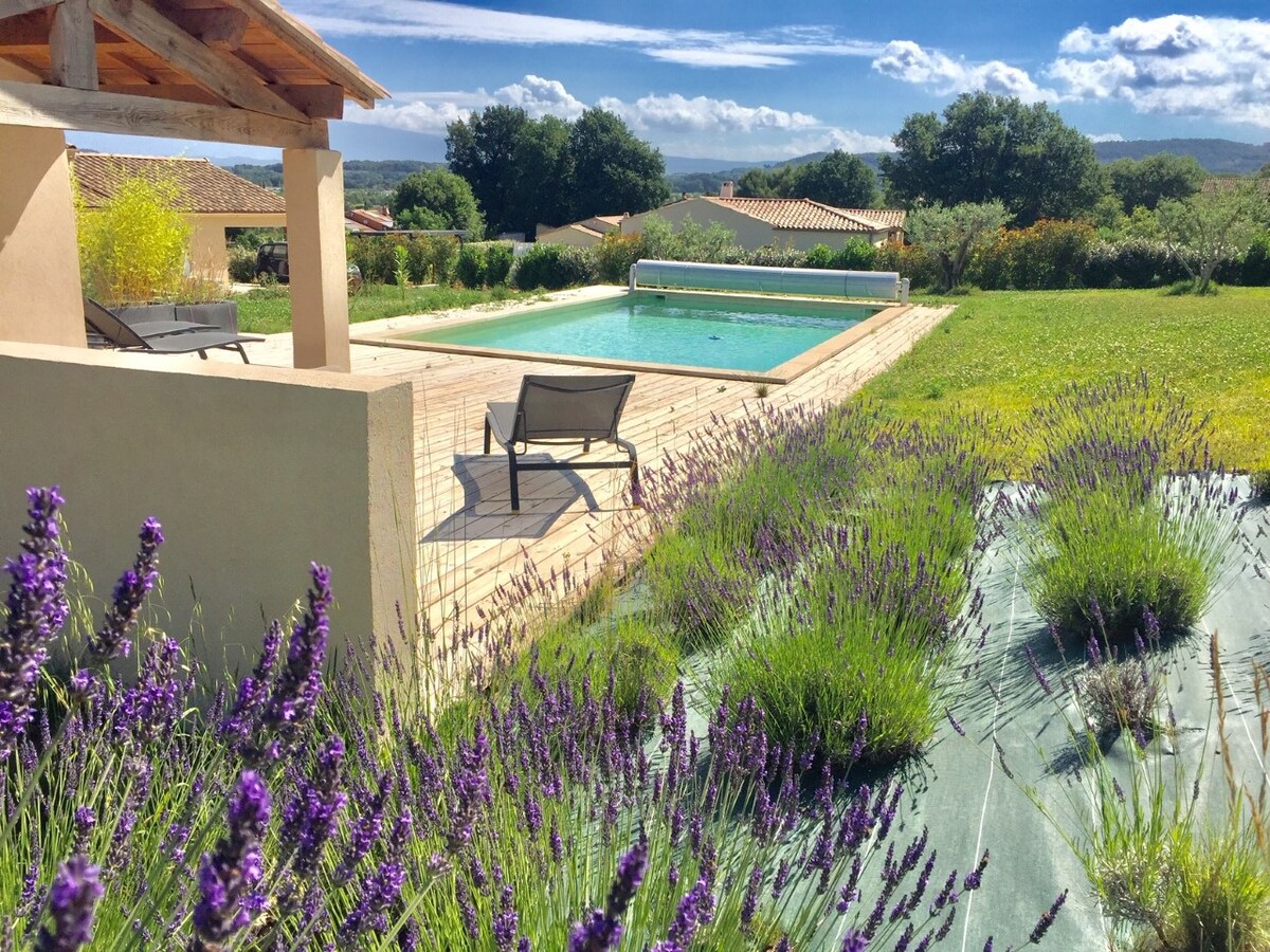 Villa avec piscine 8 personnes vue Mont Ventoux
