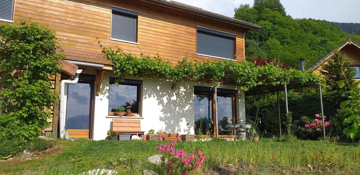 Maison spacieuse au calme, très belle vue Vercors