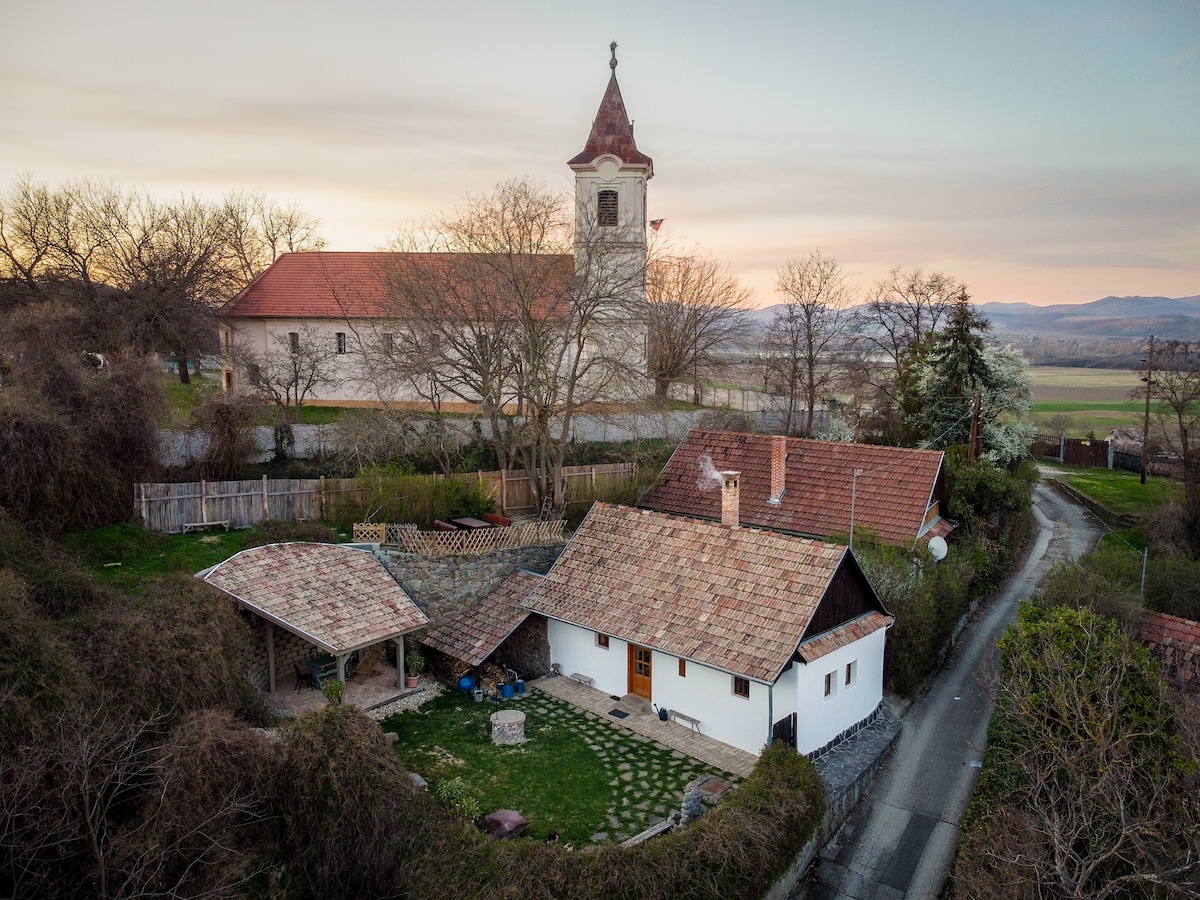 Churchdomb Guesthouse Danube Bend