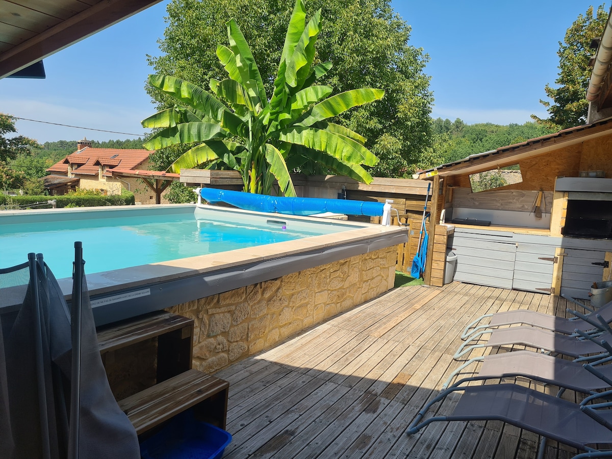 Maison de campagne piscine clim wifi proche Sarlat