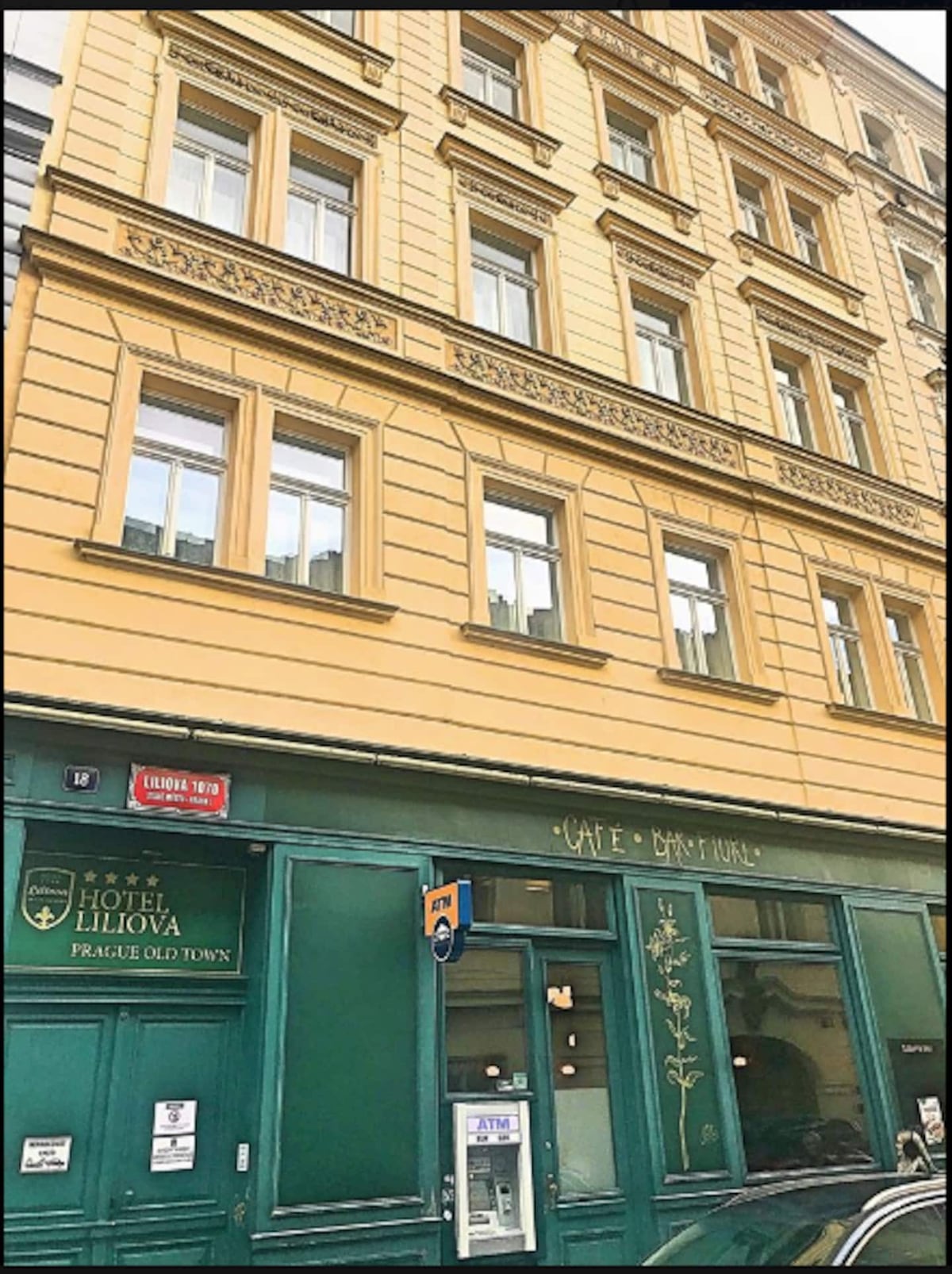 布拉格市中心可容纳3人的独立房间