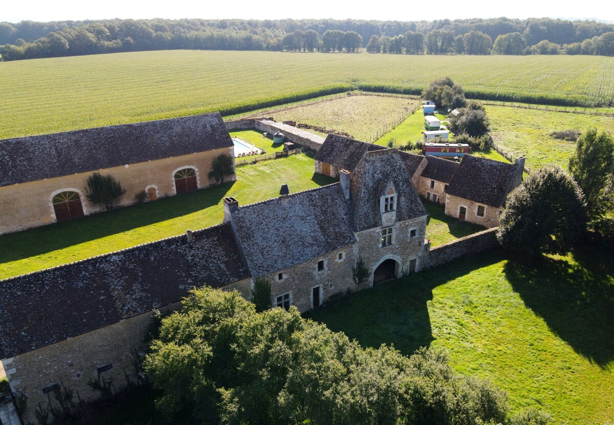 Manoir du Bois Joly - Cabanes de berger