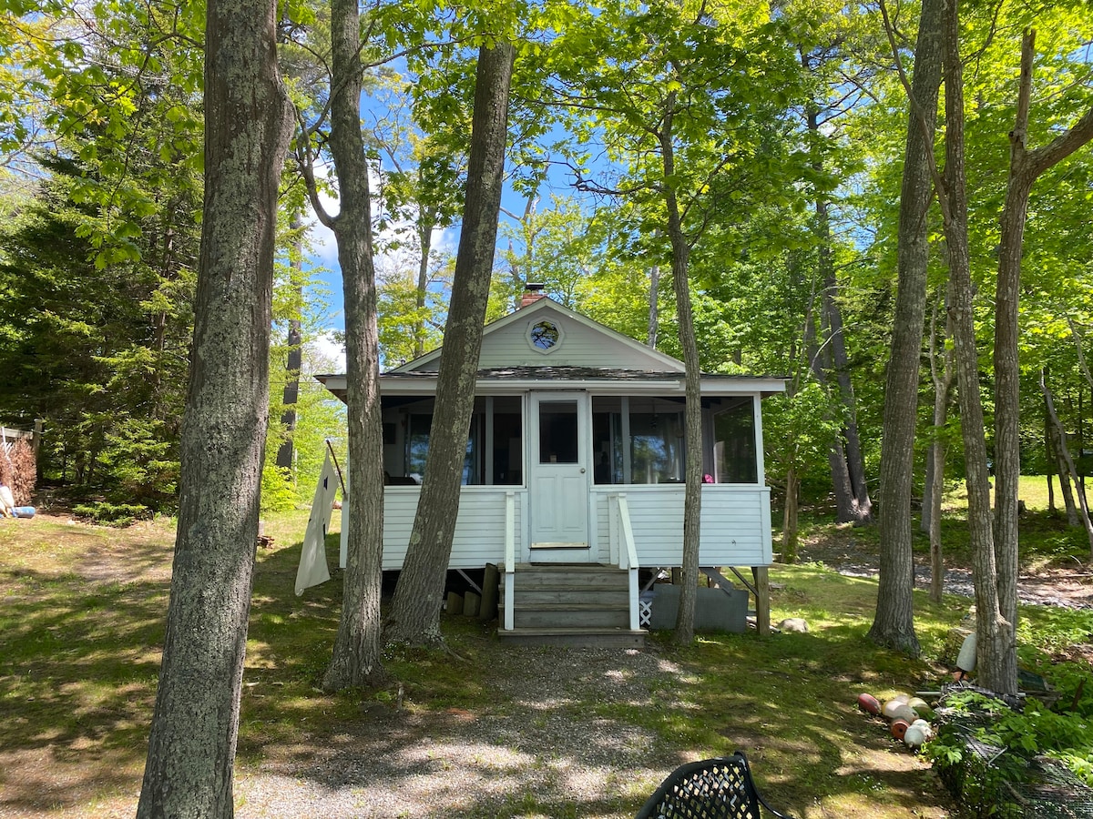 中湾平房（ Middle Bay Bungalow ） -海滨房源