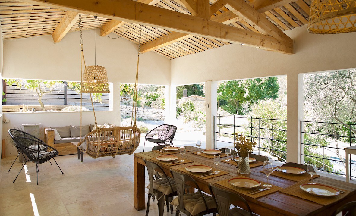 Magnifique villa vue Luberon avec piscine à Rognes