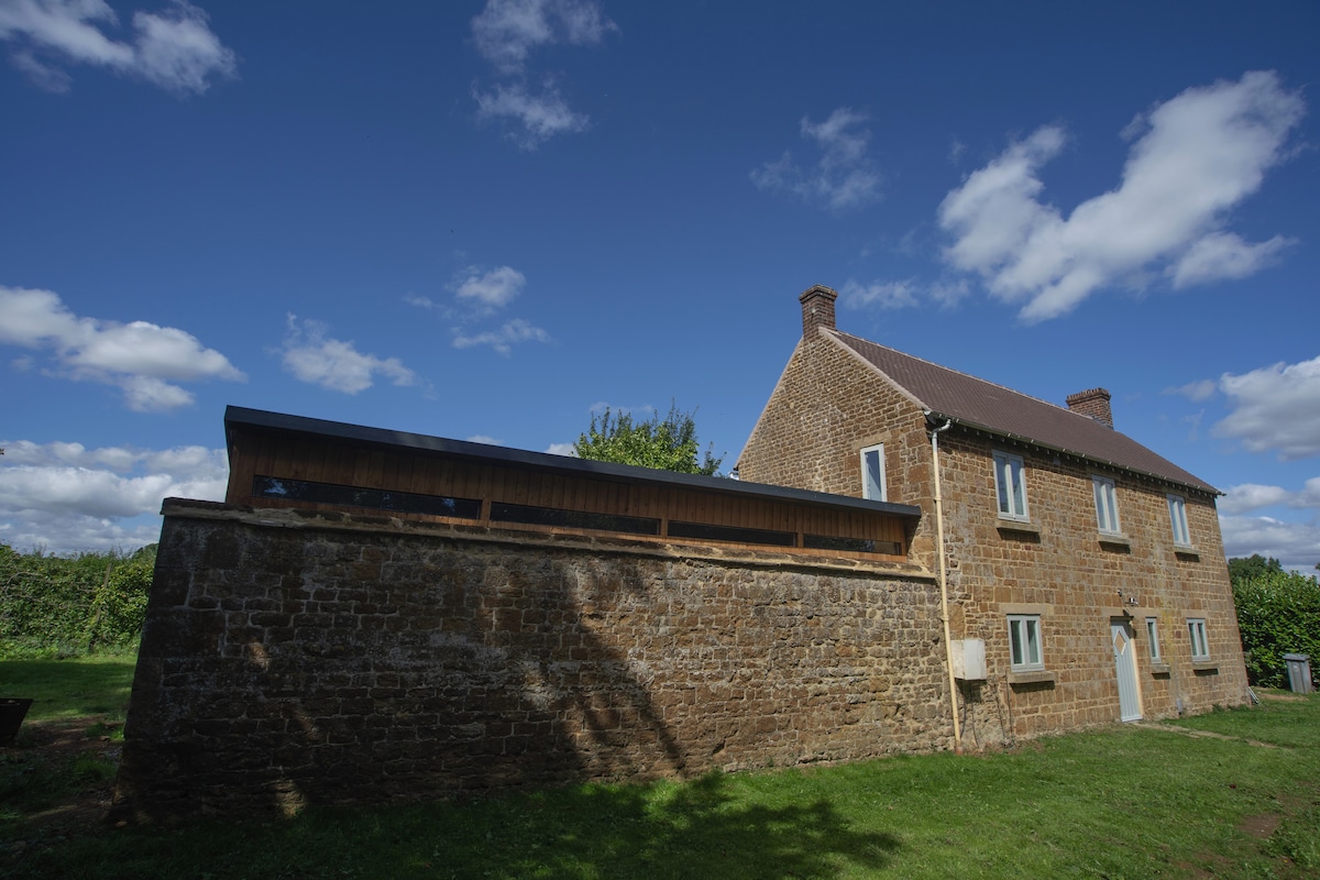 The Artist 's House ，现代乡村小屋