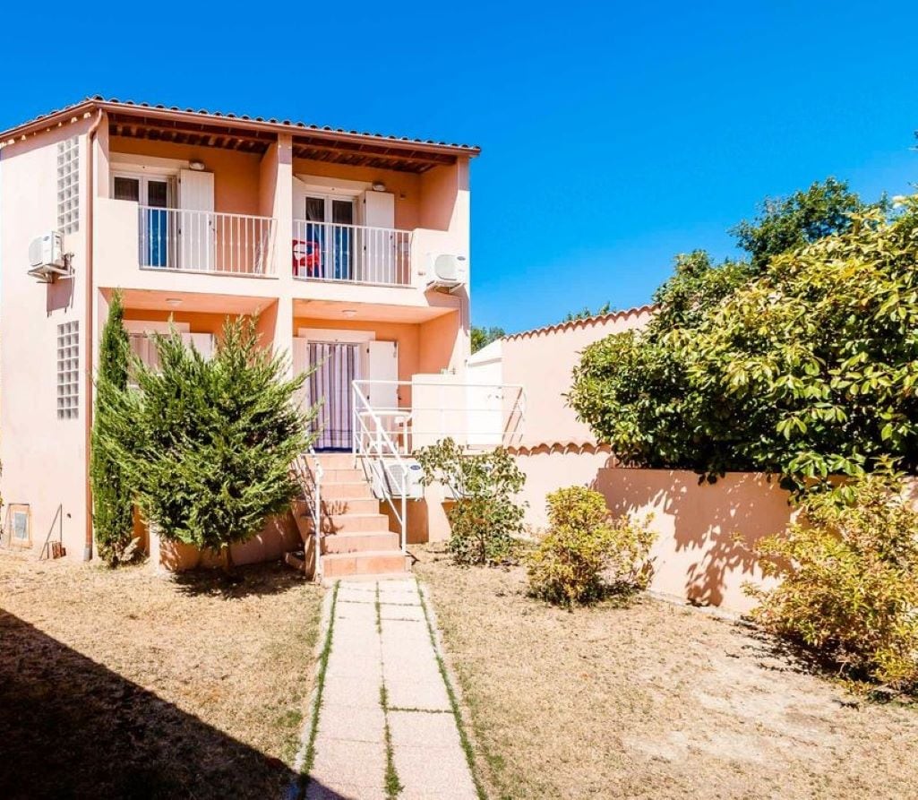 APPARTEMENT, PISCINE en Provence