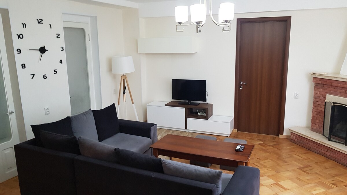 Borjomi地理位置绝佳的整套公寓