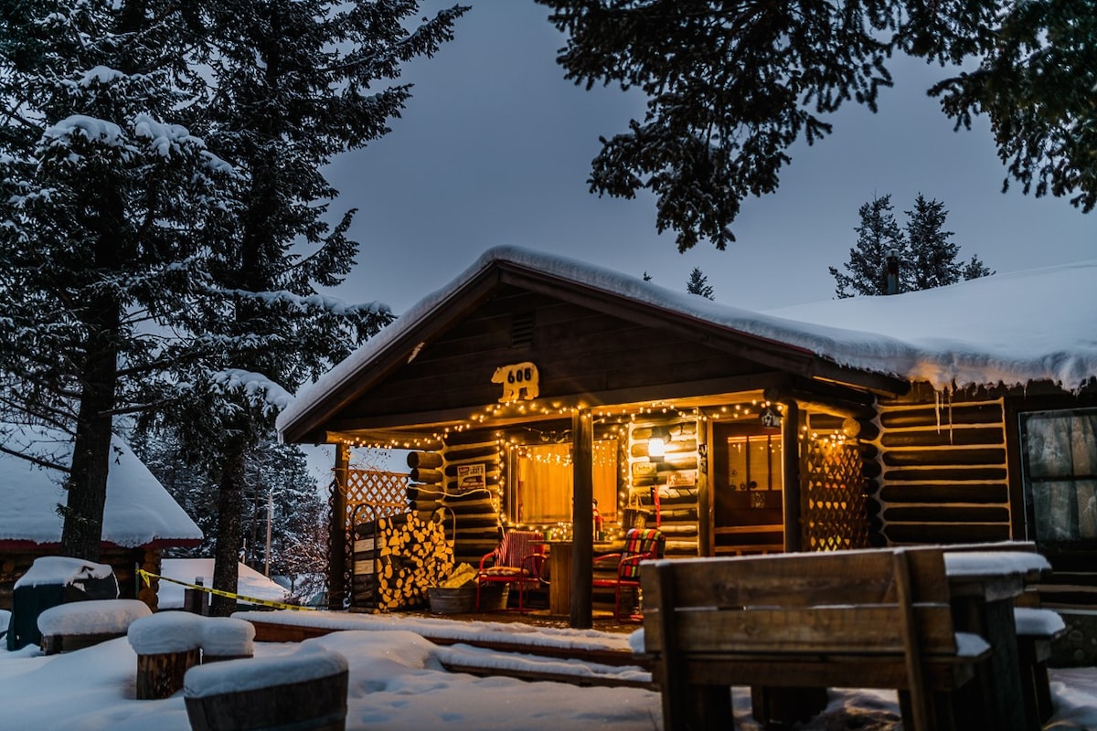 Dreamy Vintage Forest Service "Bear" Cabin Glacier