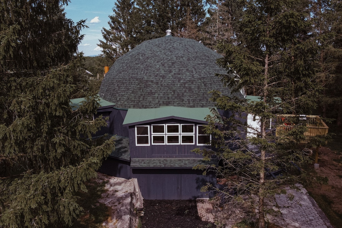The Dome House with Catskill Mountain Views ！
