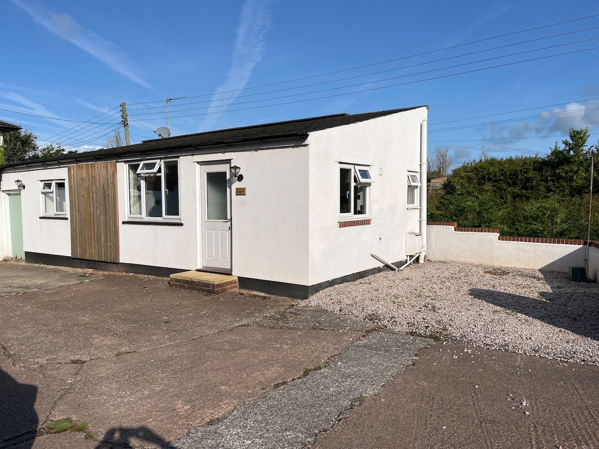 One bedroom bungalow