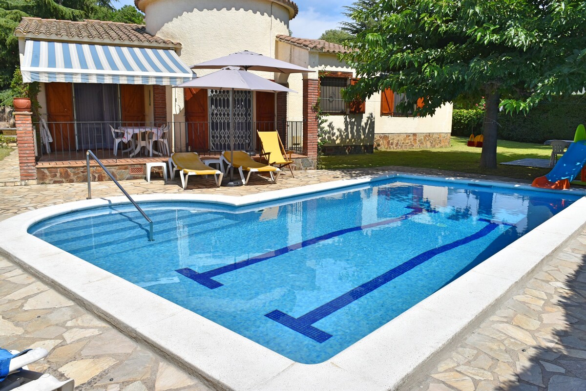 Anna's House with swimming pool - Relax and enjoy