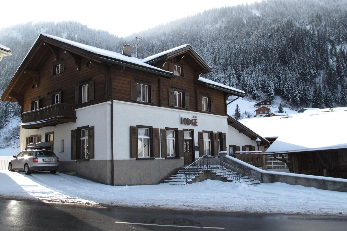 The Lodge - Whole Chalet for 15 guests