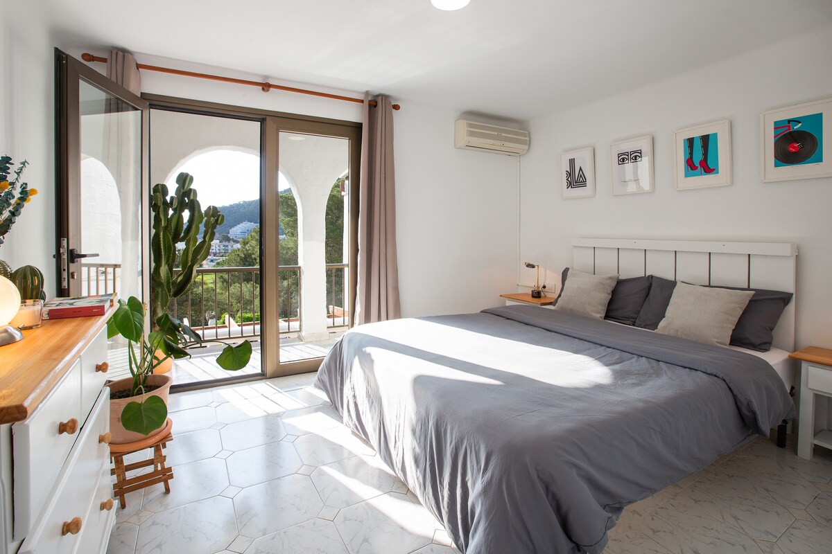 | Casa Hedoniel Ibiza | 2间客房，景观景观， 2个泳池