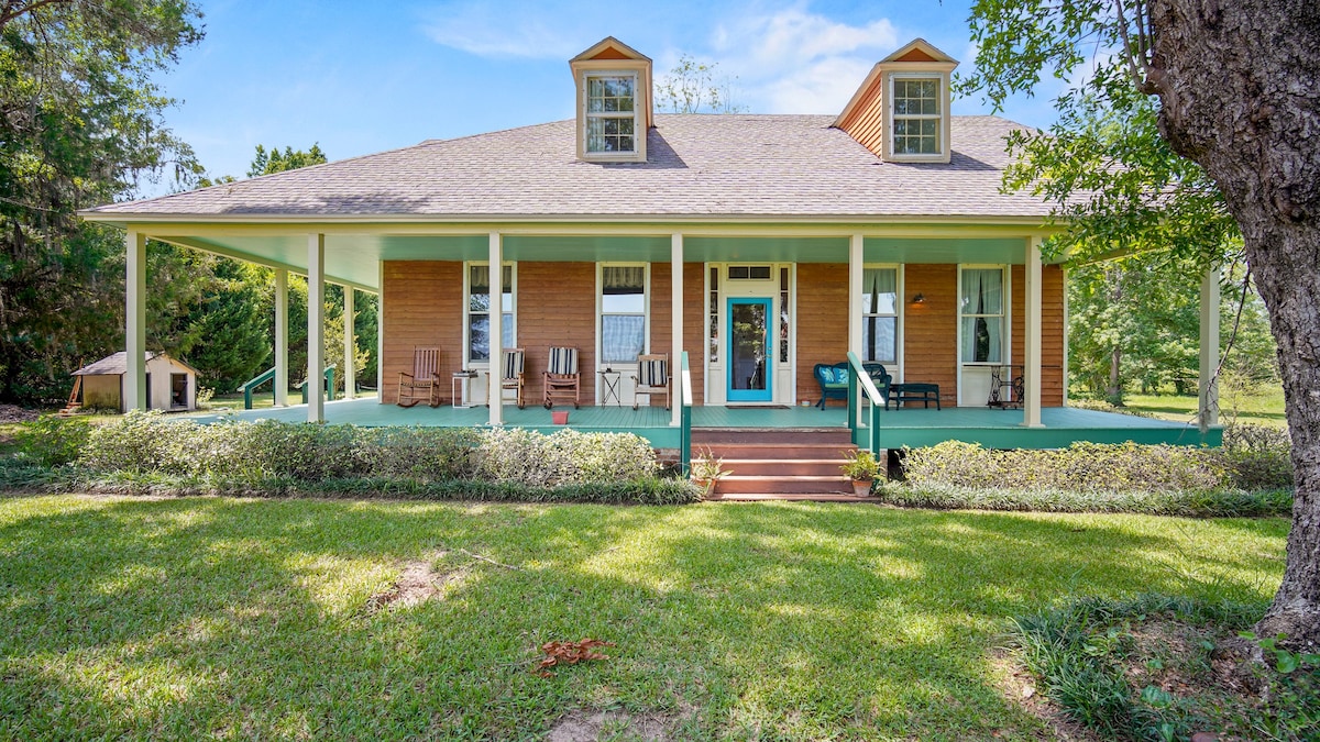 Waterfront Historic Bruce/Ollinger Antebellum Home