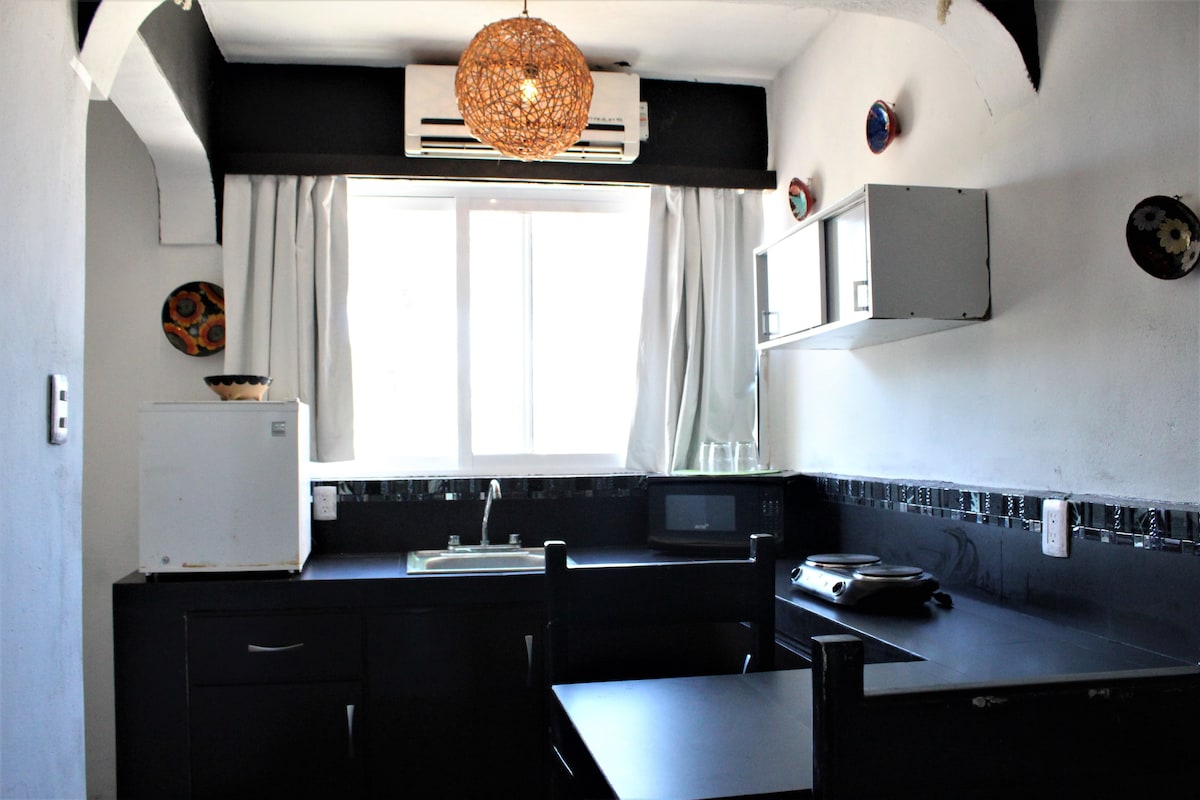 Studio 2 ，配备宽敞的厨房。Wandy House