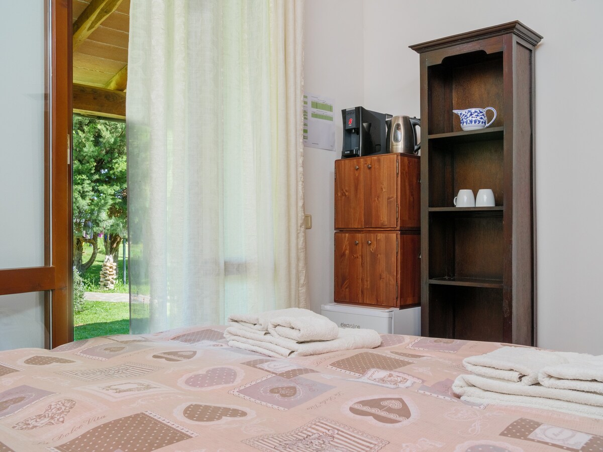 Double room in Farmhouse with pool in Tuscany