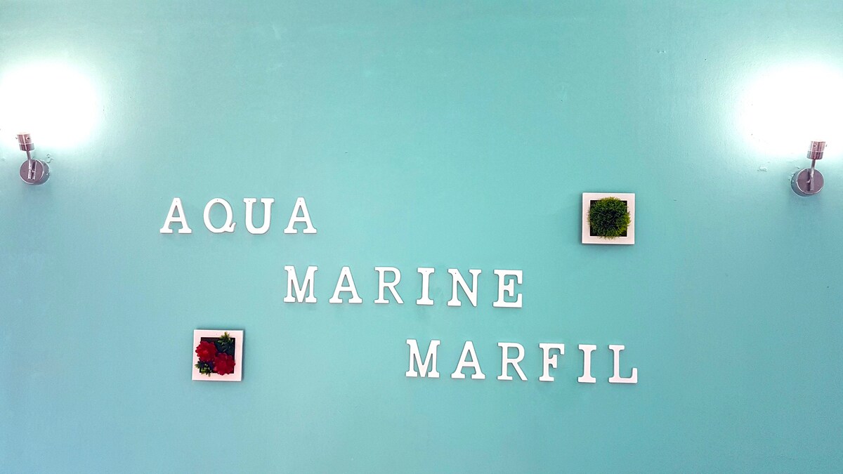 Aquamarine Marfil - Sun and pool