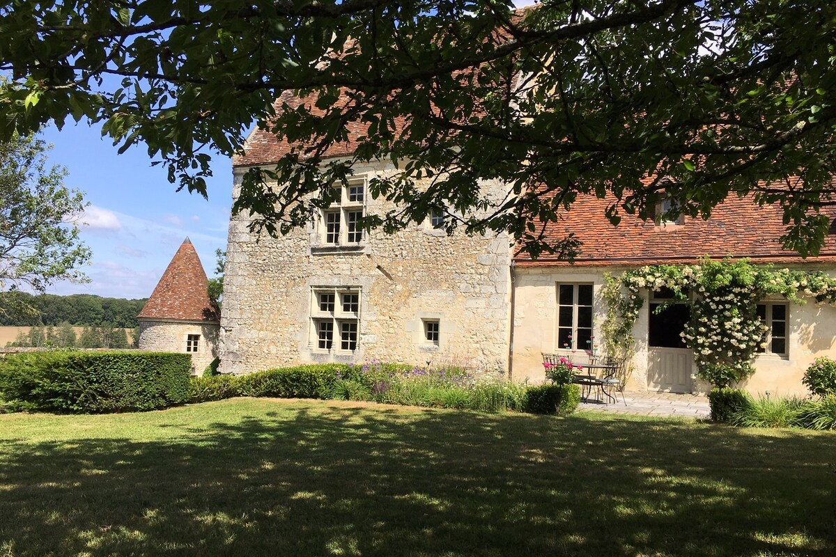 Gîte 2 personnes Manoir de La Moussetière (16th)