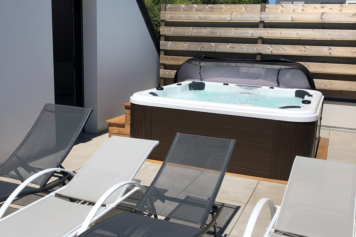 maison au calme, vue mer et jacuzzi en supplément