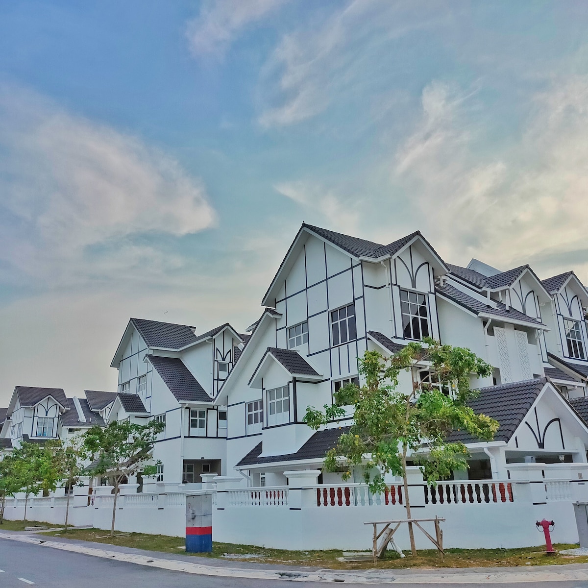 3 Storey Swimming Pool&Projector House Setia Alam