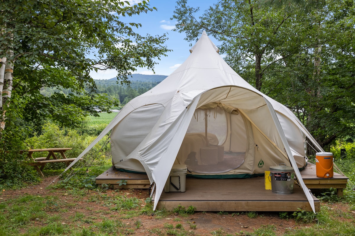 Riverside Luxury Glamping Tent by Stowe w/hot tub