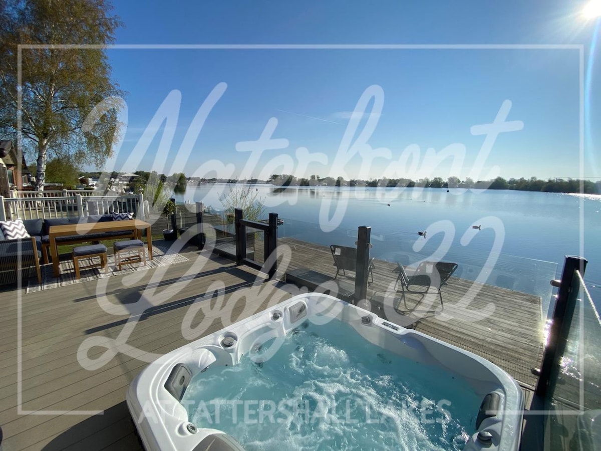 Waterfront Lodge32 ，配备热水浴缸@ Tattershall湖泊