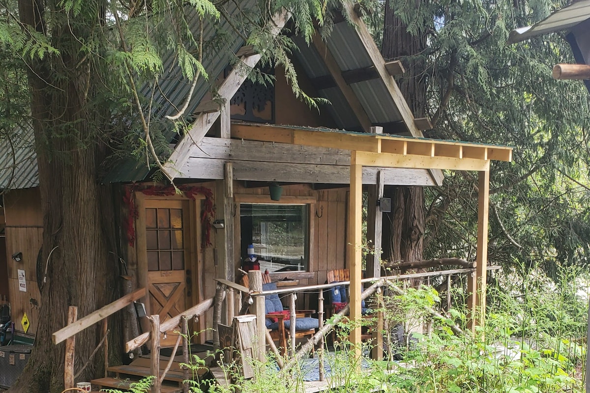 Bigfoot Hideaway on the Mighty Fraser River