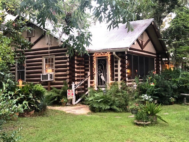 Cozy Log Cabin, Foley, Al.   Pet Friendly.