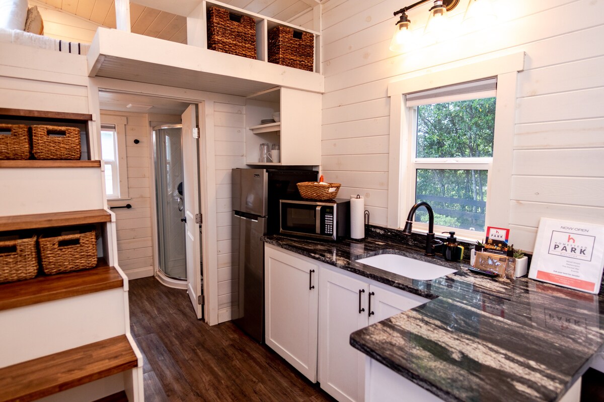 Unit 7 Homestead Tiny House Resort Williston