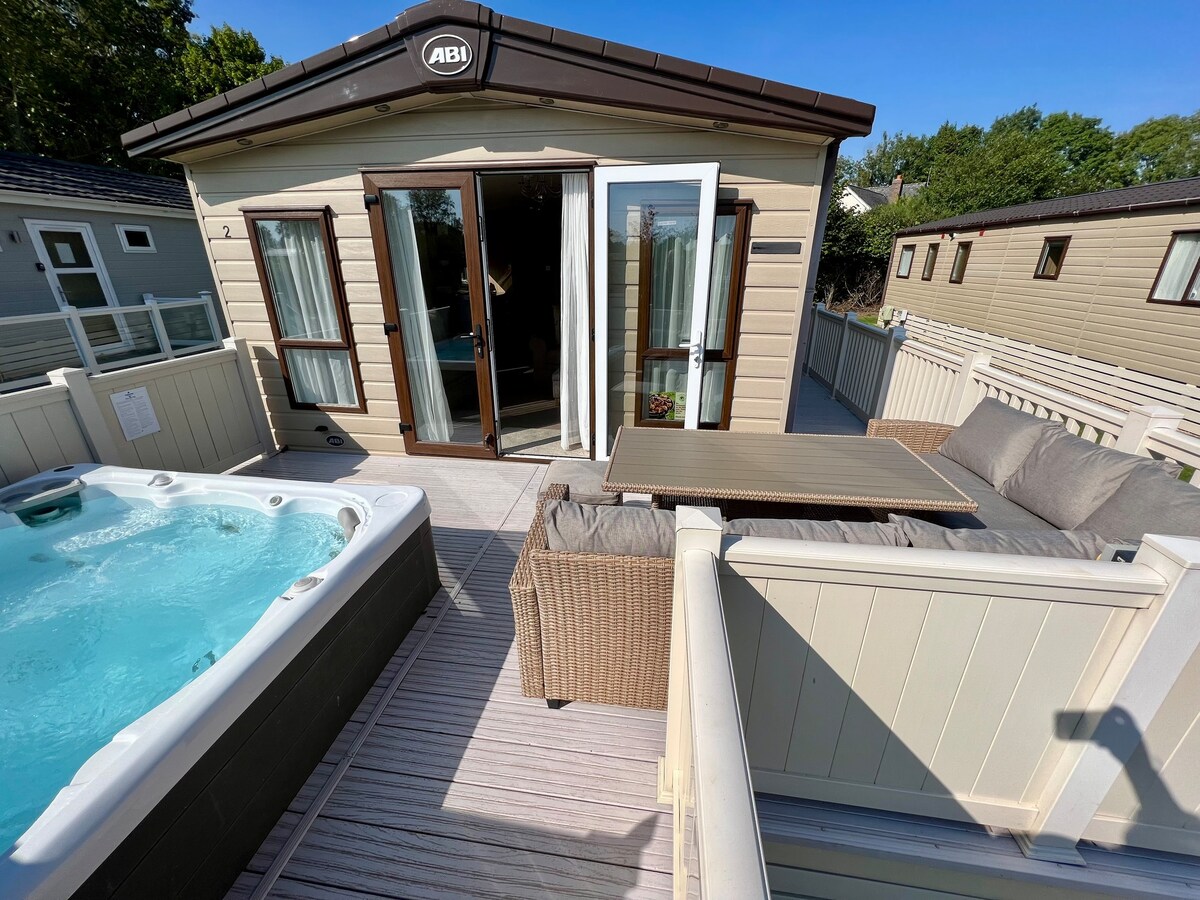 Thumper Lodge -带热水浴缸的豪华小屋