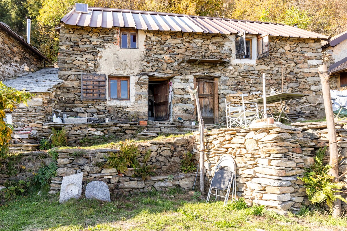 Vrei Cabin (2) "Titta" - Hut Lago Maggiore