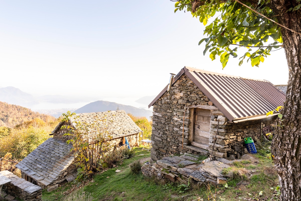 Vrei Cabin (2) "Titta" - Hut Lago Maggiore