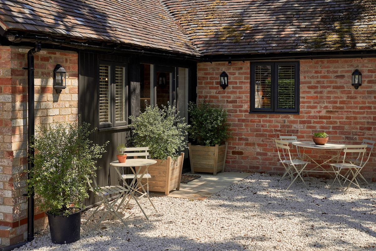 Cotswolds Self Catering cottage, Couples get-away