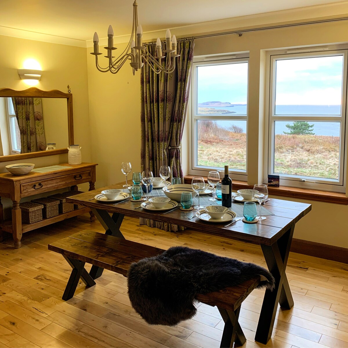 Head In The Skye - Dramatic Sea View at Healabhal