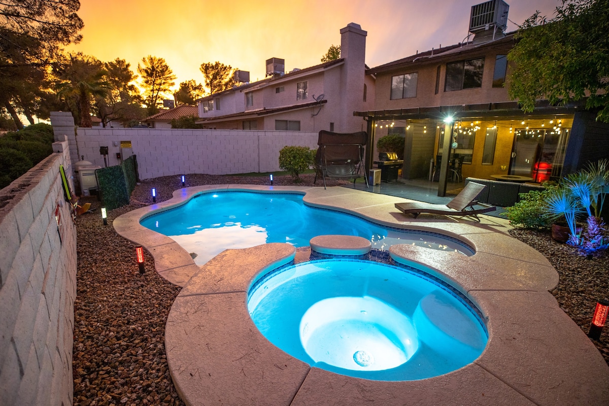 1800平方英尺的房子可加热泳池水疗，距离大道10分钟