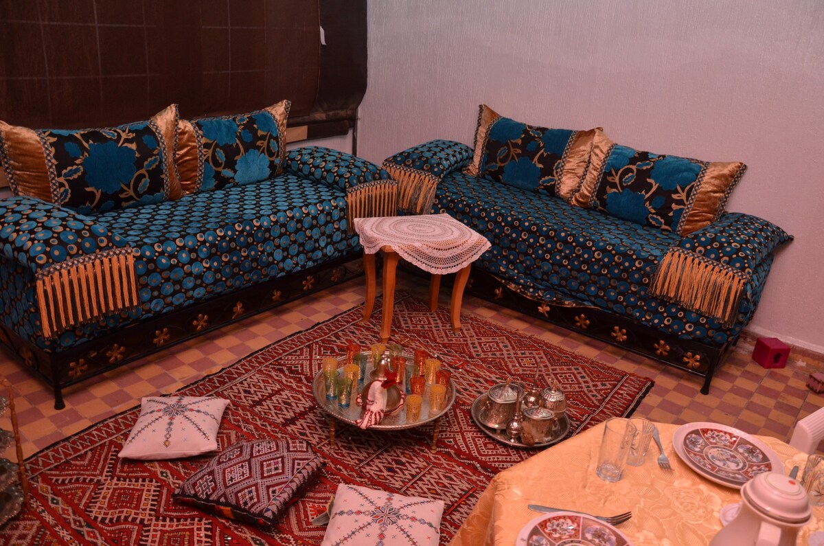 Riad为El Menzeh提供壮观的客房