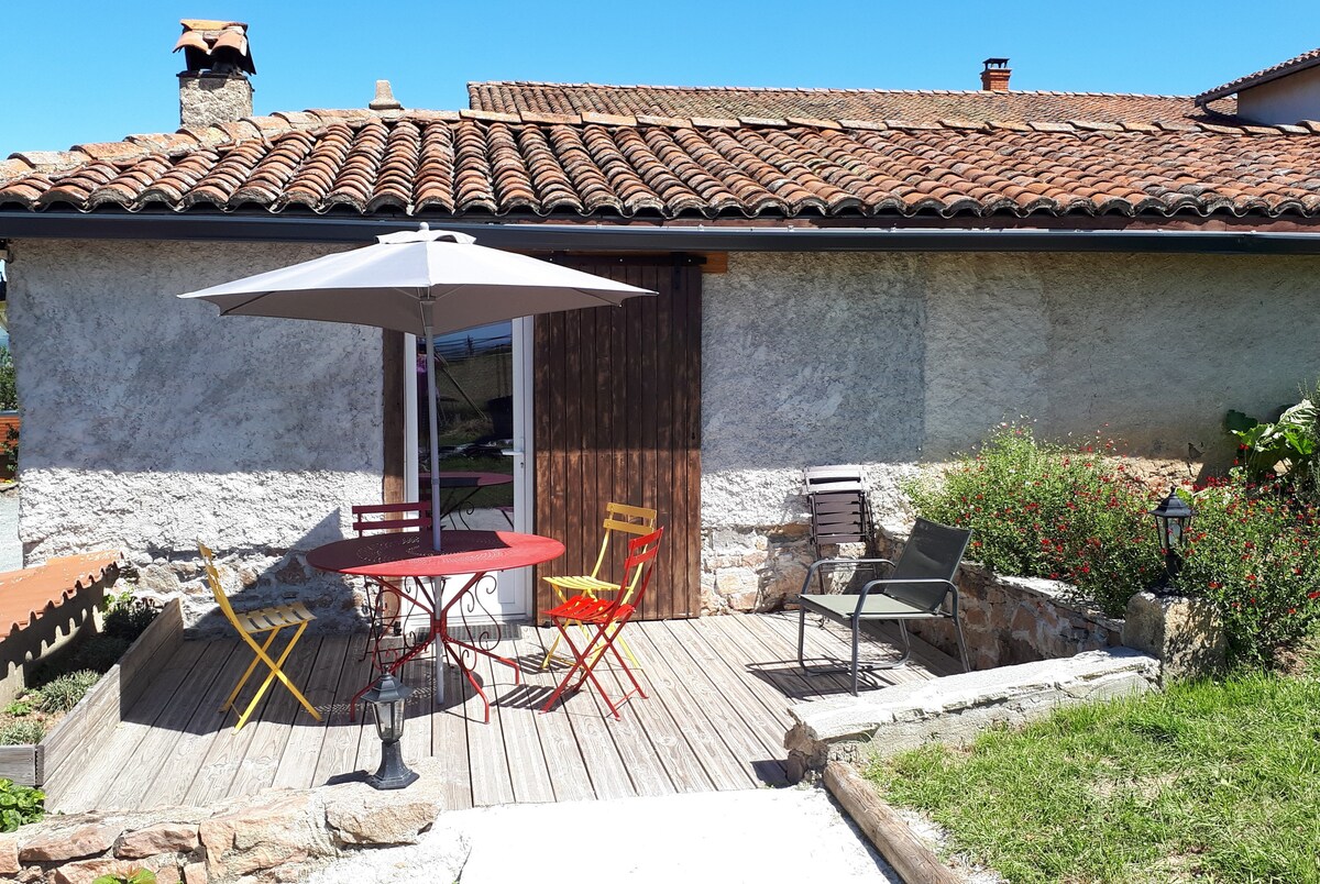 Gîte de Gampaloup  avec vue sur le Forez