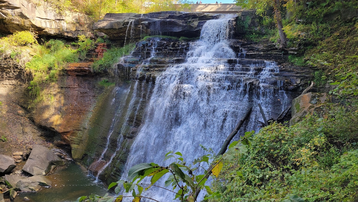 位于CVNP的农场宾馆，靠近Brandywine Falls