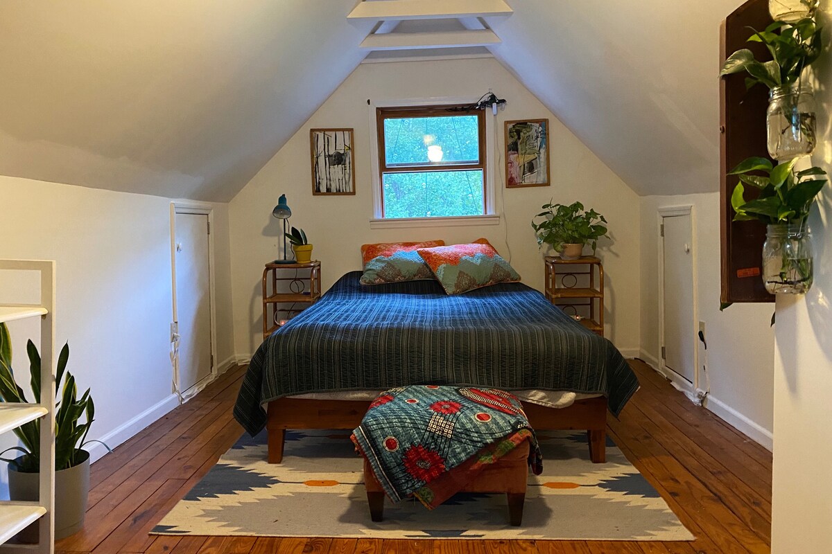 Storybook Cottage in the Catskills