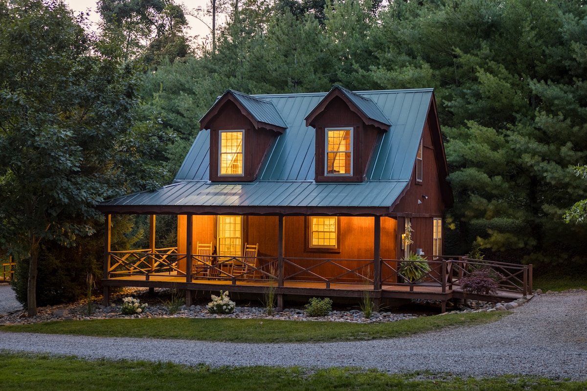 Scotch Pine. Trailside Lodging