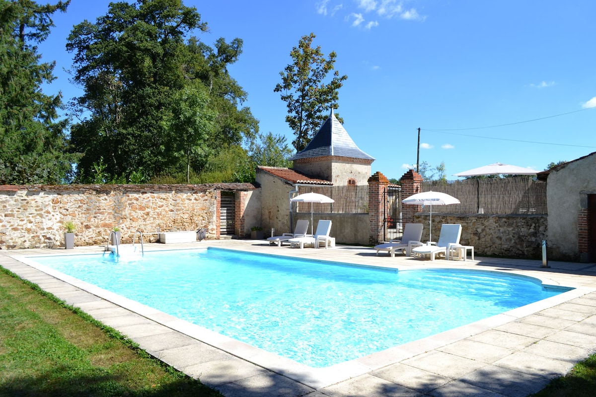 Le Pigeonnier - a tranquil getaway in rural France