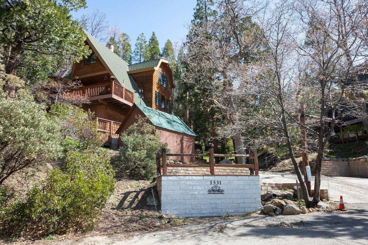 Majestic Basque Chalet