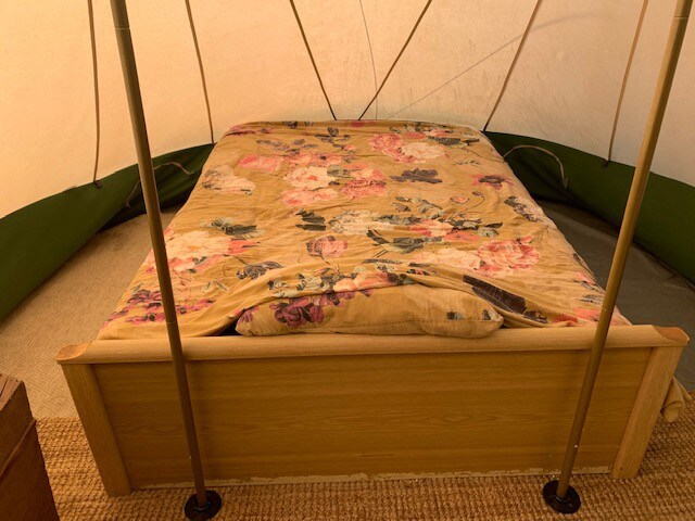 对于大自然爱好者来说：睡在帐篷里