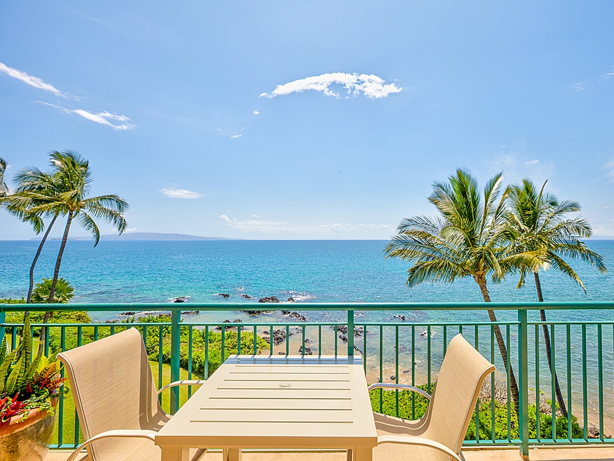 Oceanfront Penthouse with Breathtaking Ocean Views