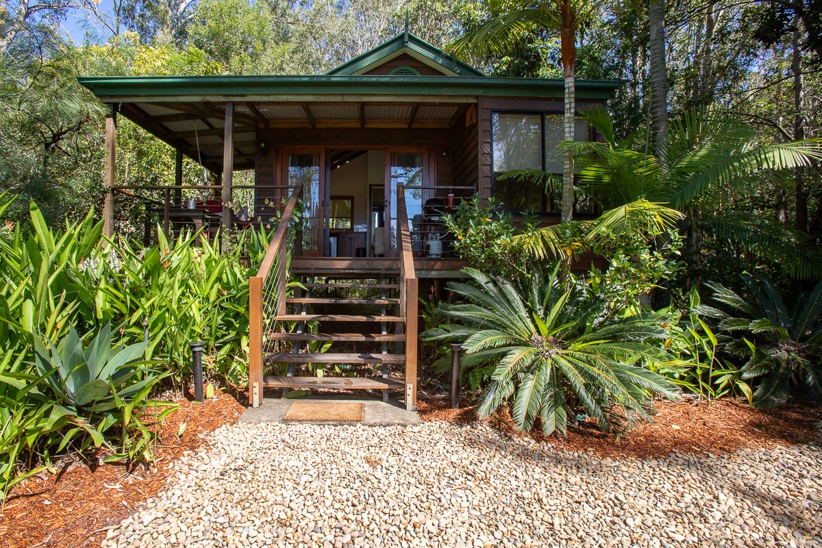 Lake Weyba Cottage Noosa Spring has Sprung,